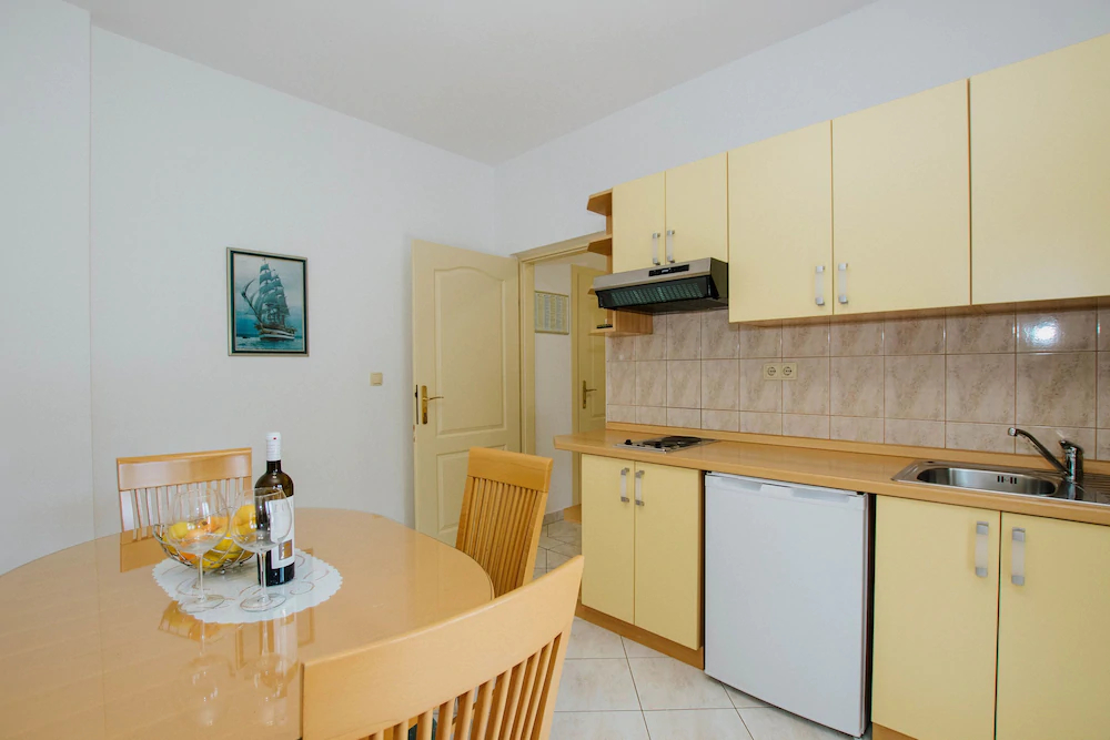 Apartments Vrlika