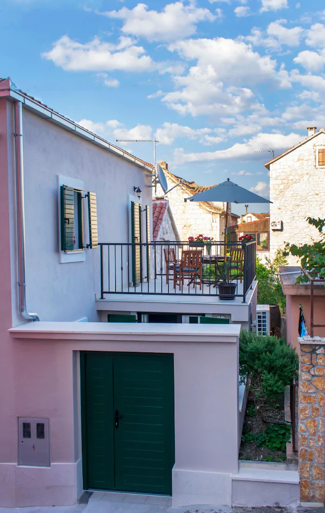 Apartments Zlatin Dvor