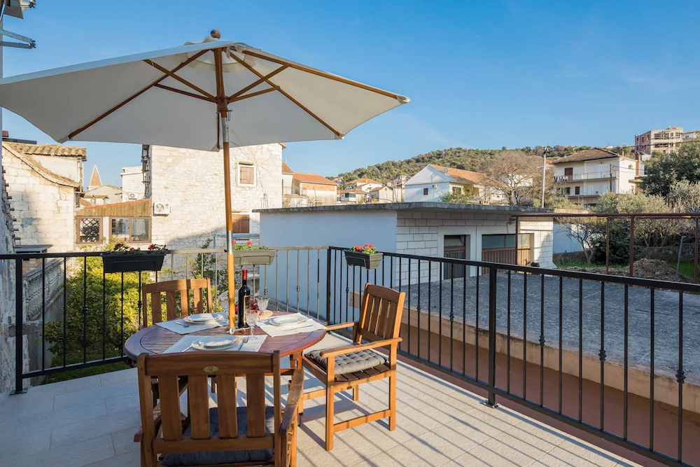 Apartments Zlatin Dvor