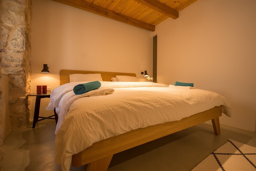 Casa Sepia