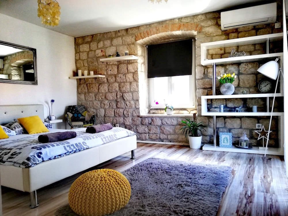 Guest House Exalto