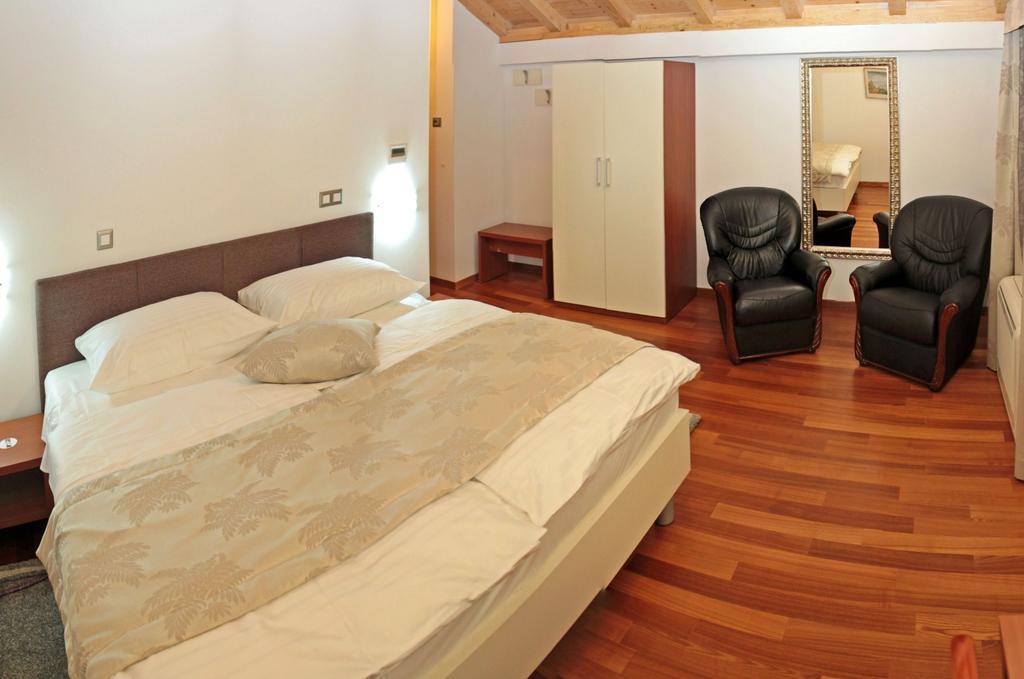 Hotel Monika