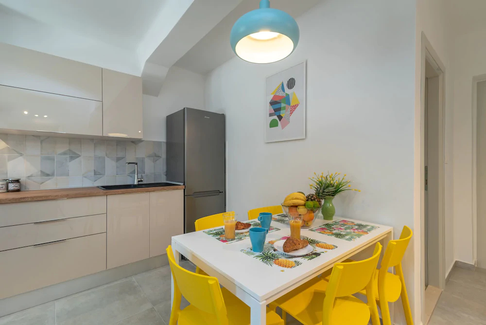 House Polus