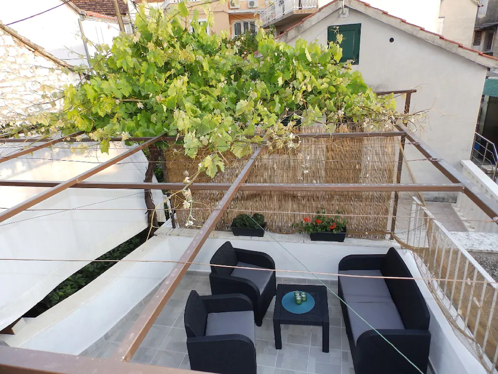 House Polus