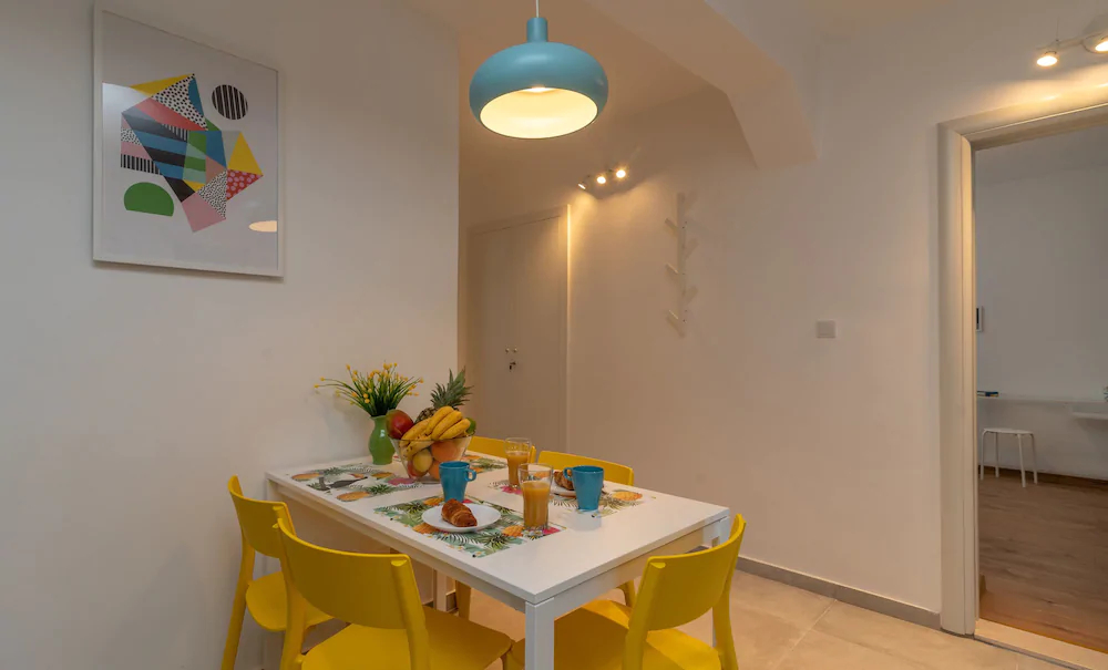 House Polus