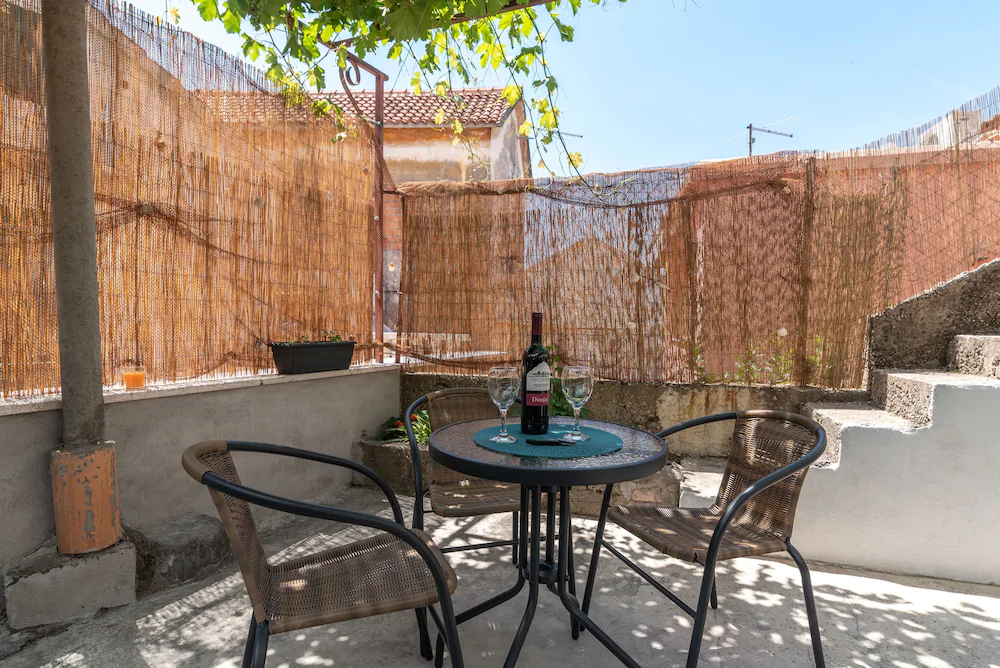 House Polus