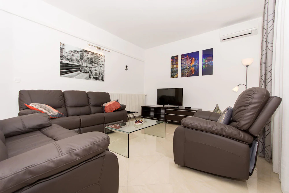 House Ruzmarin