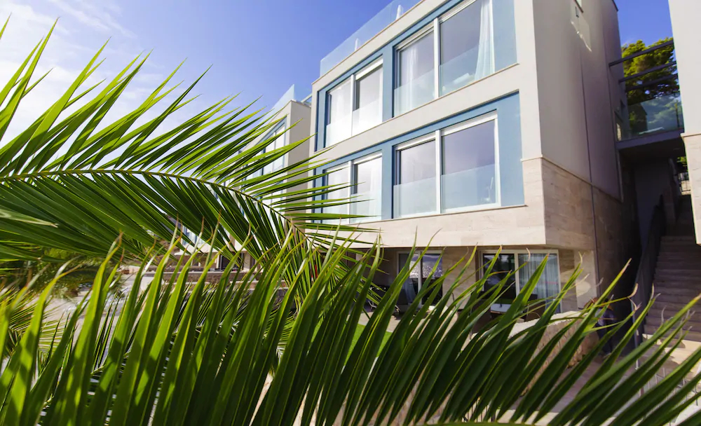 Livingstone Beach House