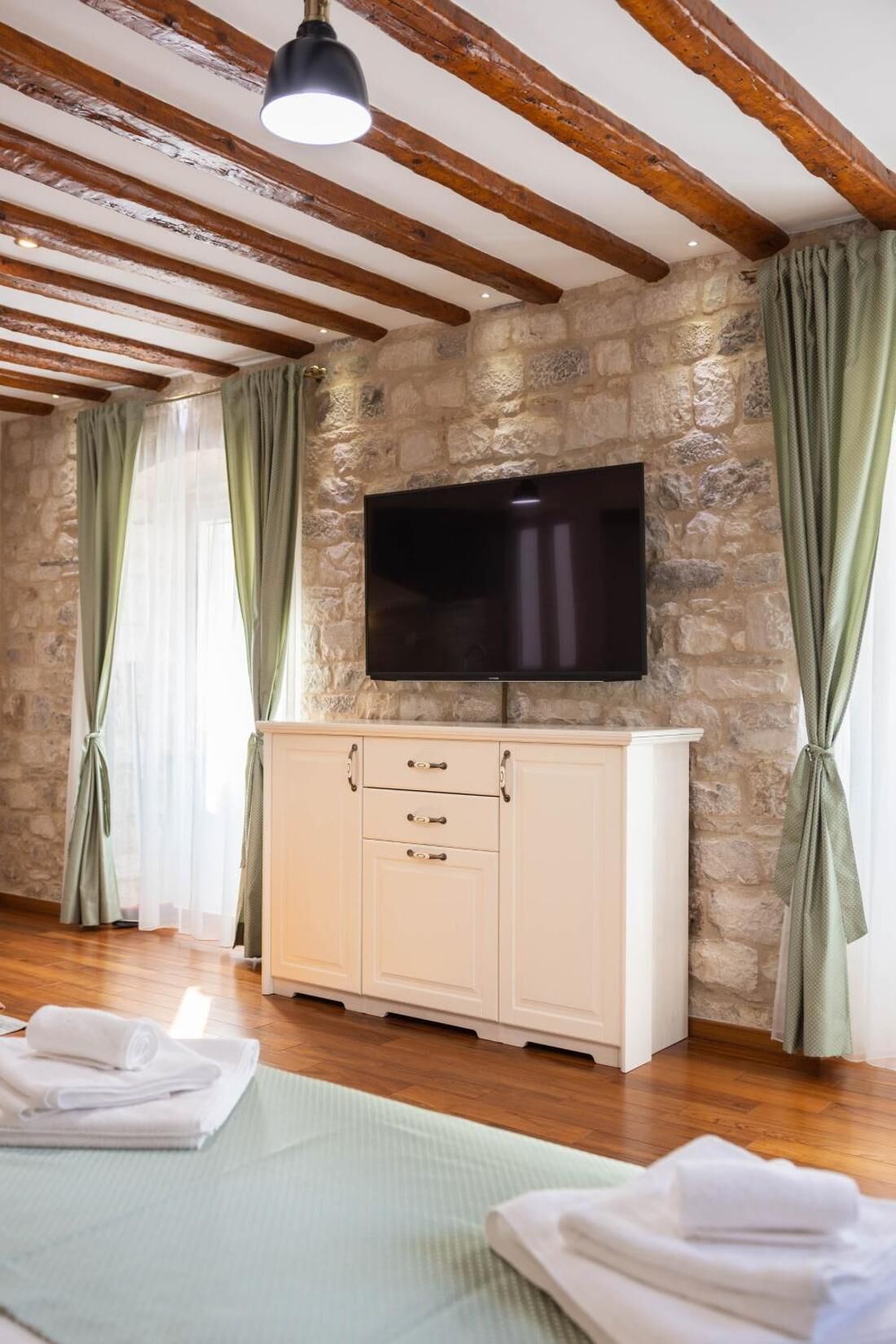 Stephane City Vibe Suites