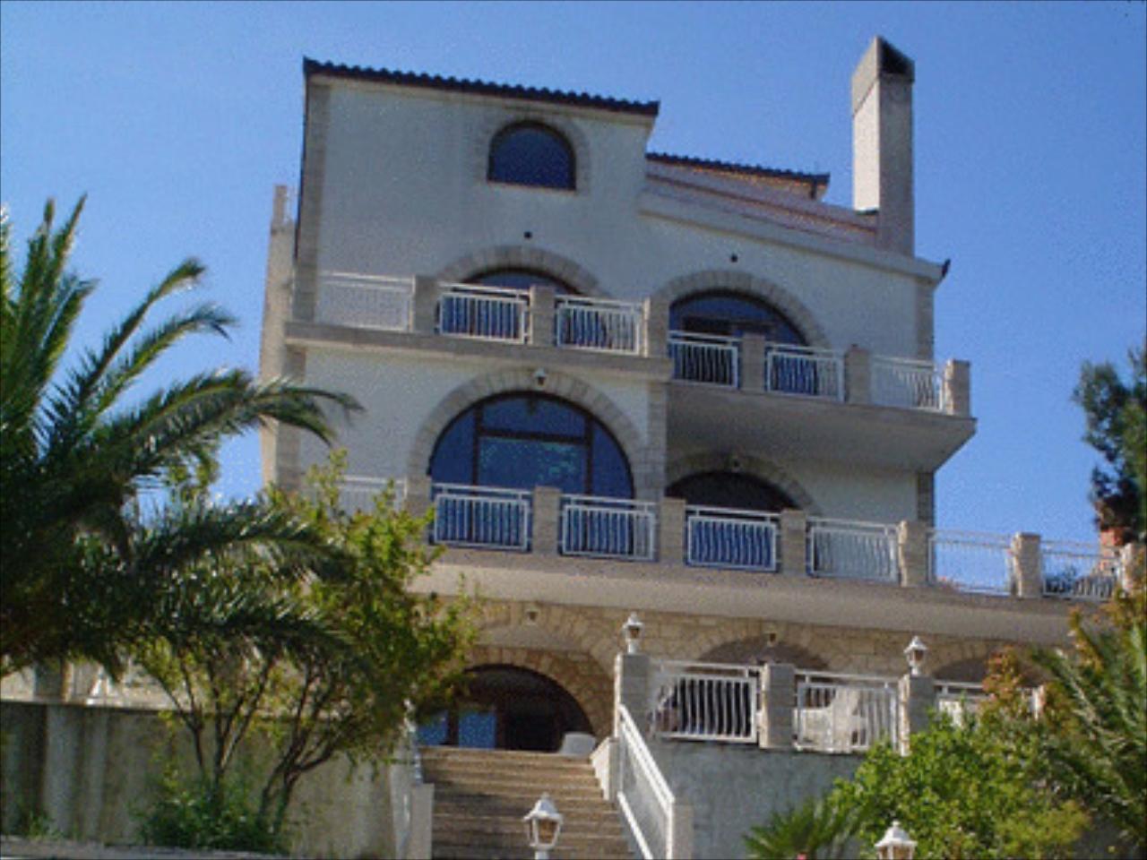 Villa Corona Hotel