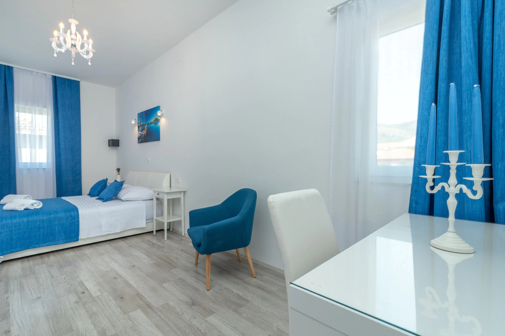 Villa Lux