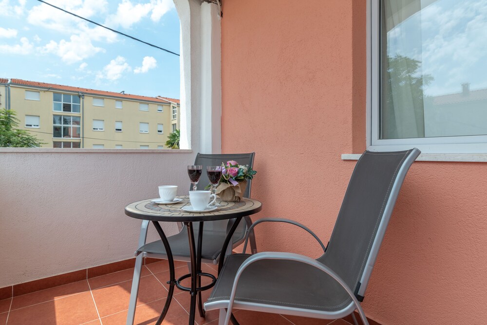 Villa Lux