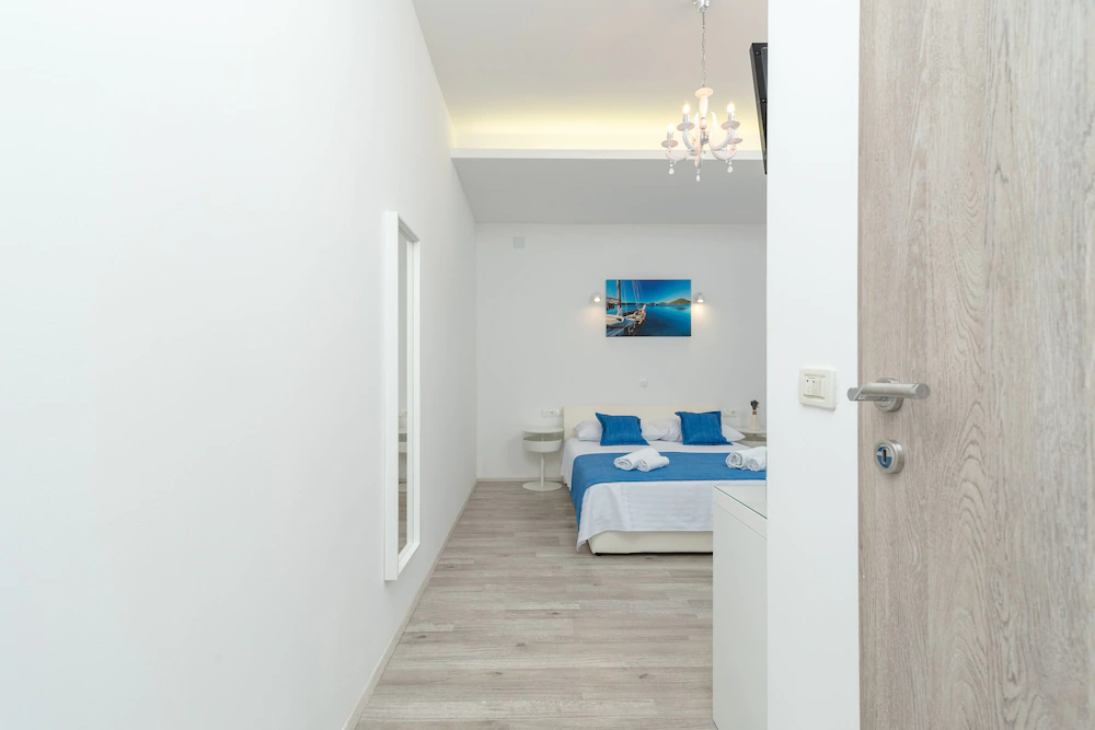 Villa Lux