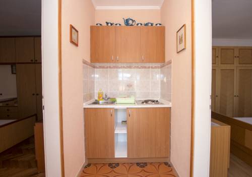 Radovcic Apartments and Rooms