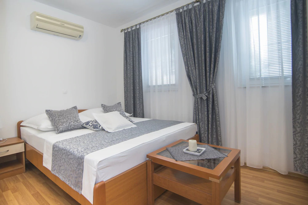 Apartments And Rooms Kapulica
