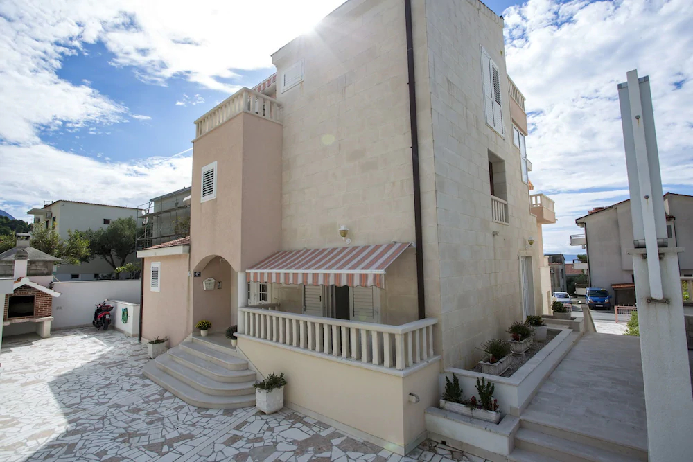 Apartments And Rooms Kapulica
