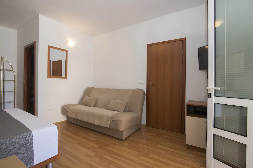 Apartments And Rooms Kapulica
