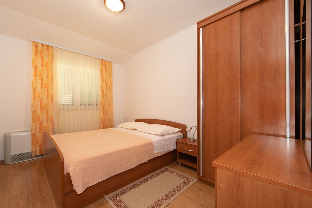 Apartments Biser