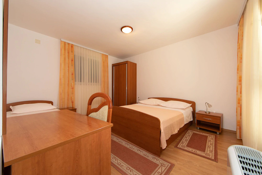Apartments Biser