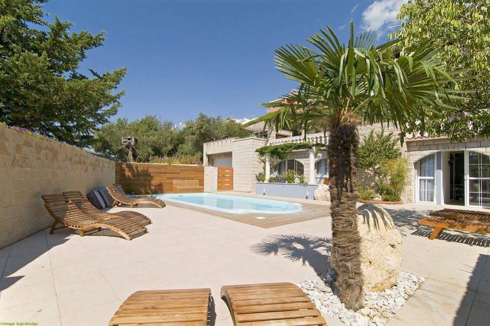 Villa Bougenvilia Tomas