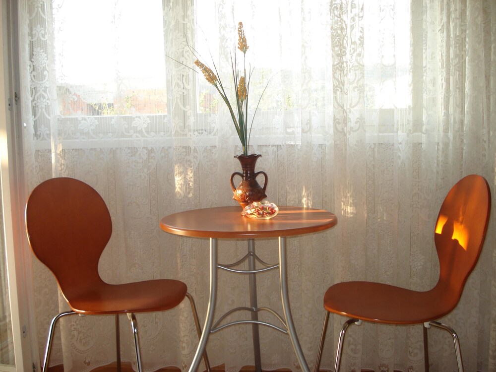 Apartments Kostovic 1943