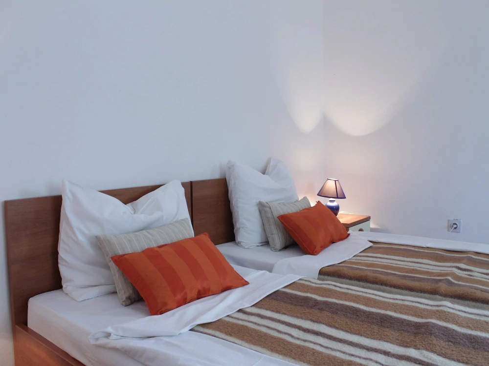 Apartments Neven