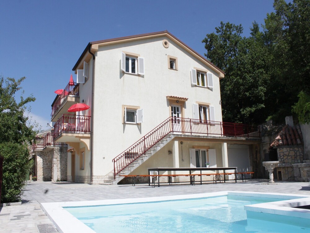 Apartments Neven