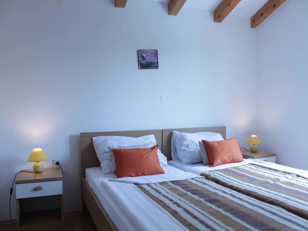 Apartments Neven