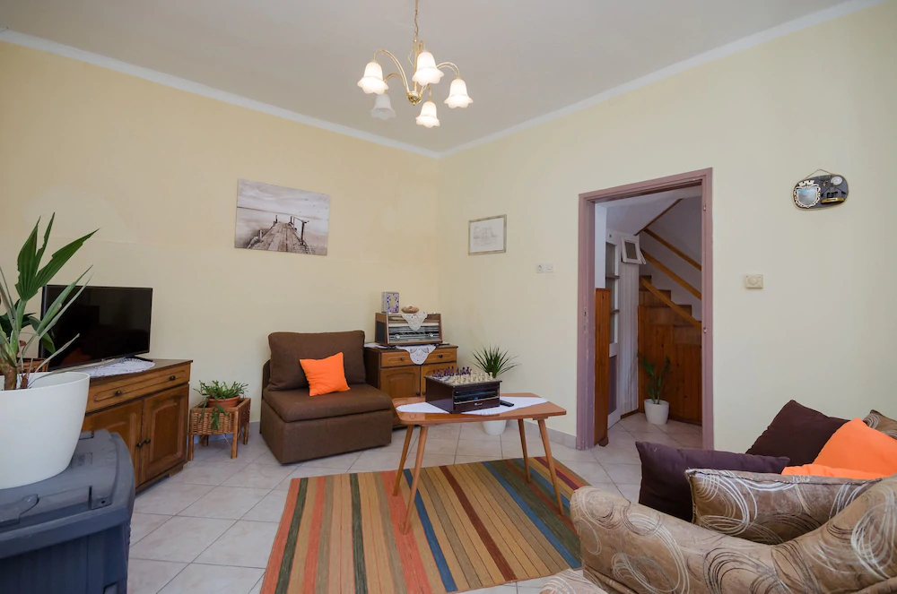 House Bozica