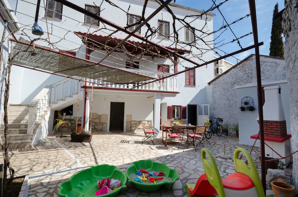House Bozica