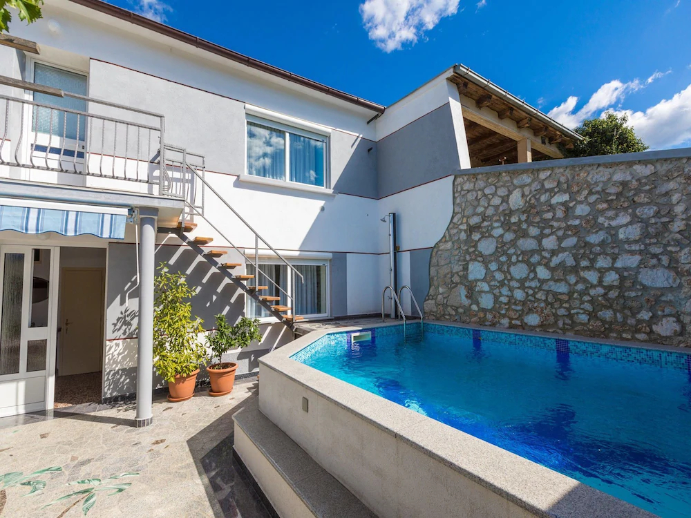 House Delfin