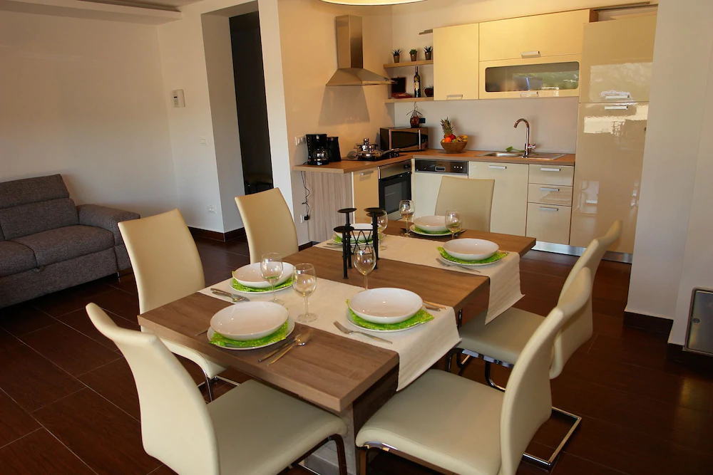 House Karlita