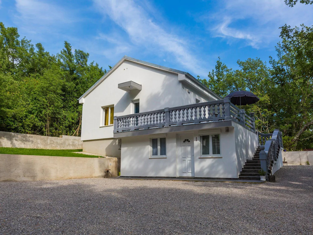 House Pavlina