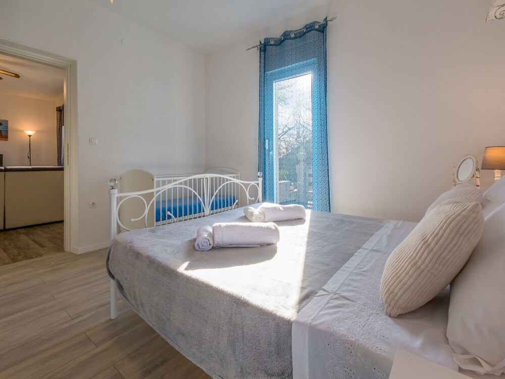 House Pavlina
