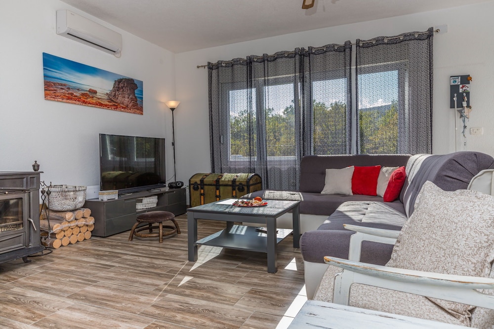 House Pavlina