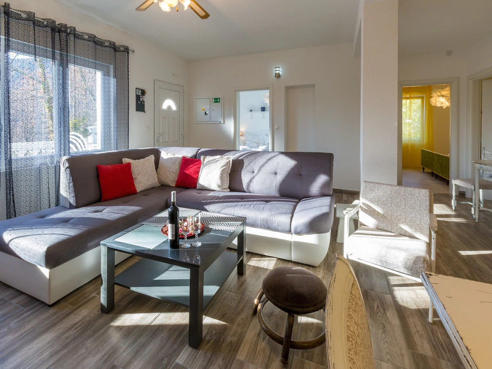House Pavlina