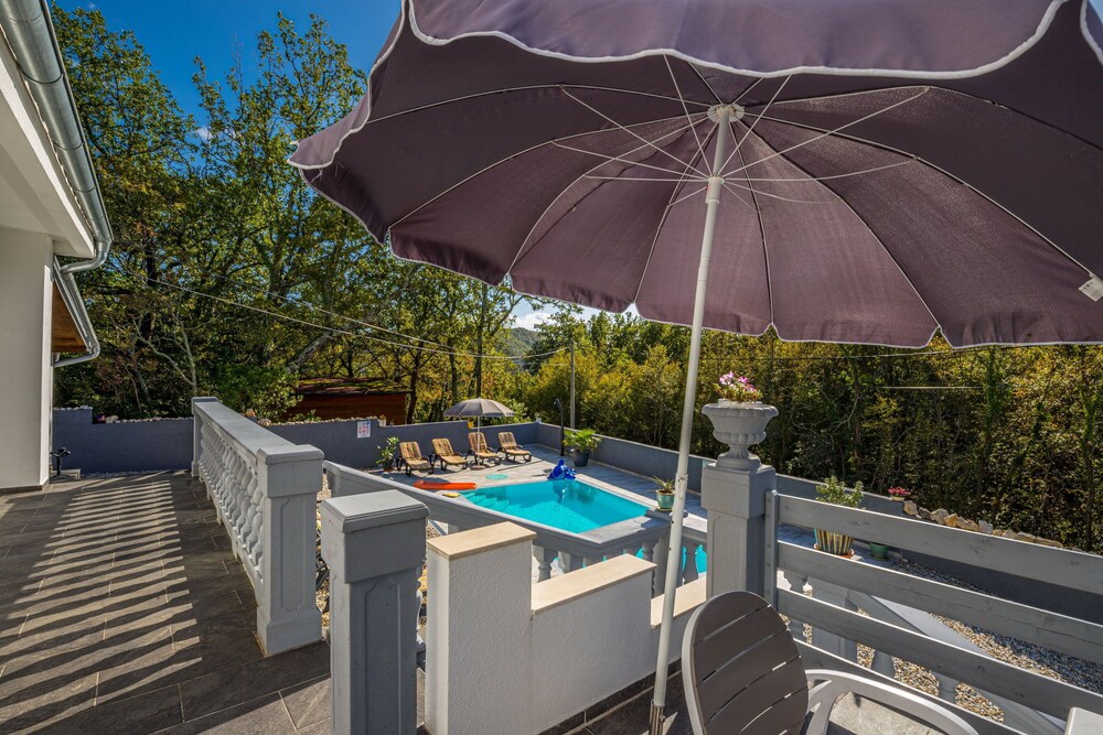 House Pavlina