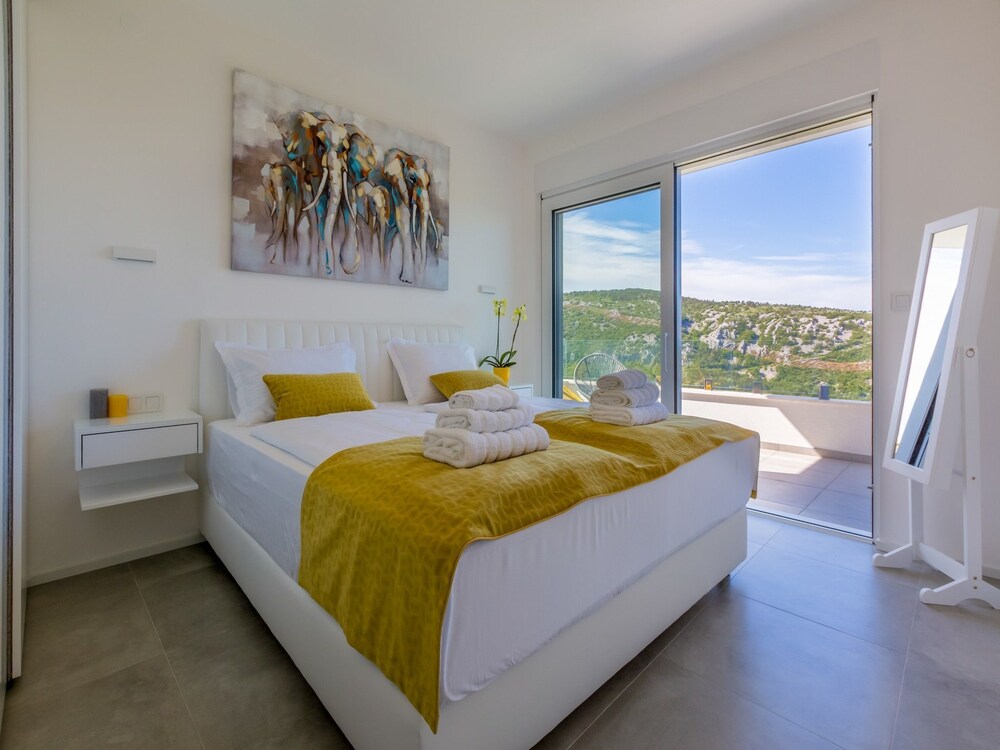 House Villa ENY