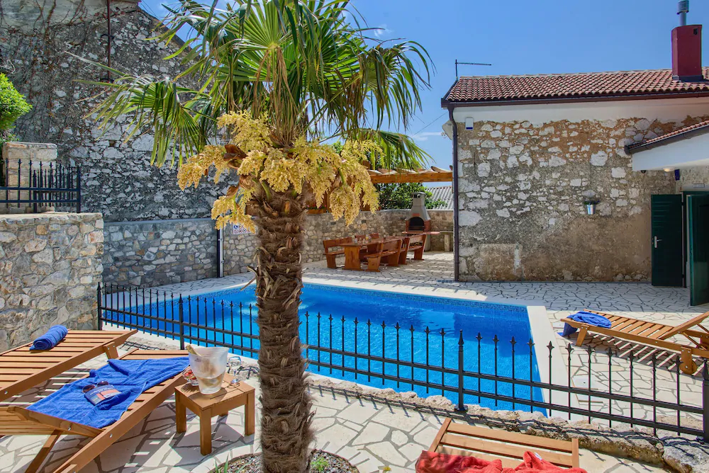 House Villa Kiry