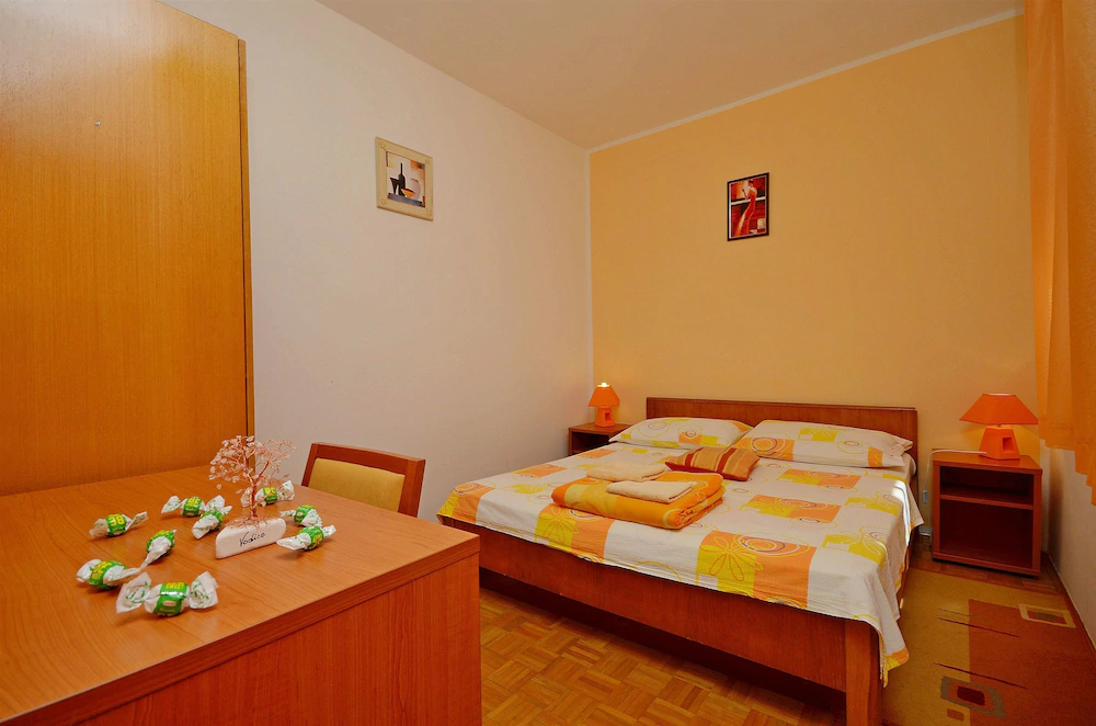 Apartment And Room Ivica