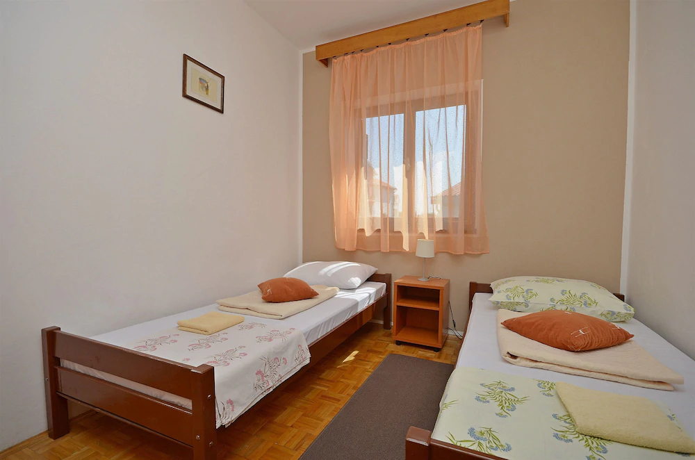 Apartment And Room Ivica