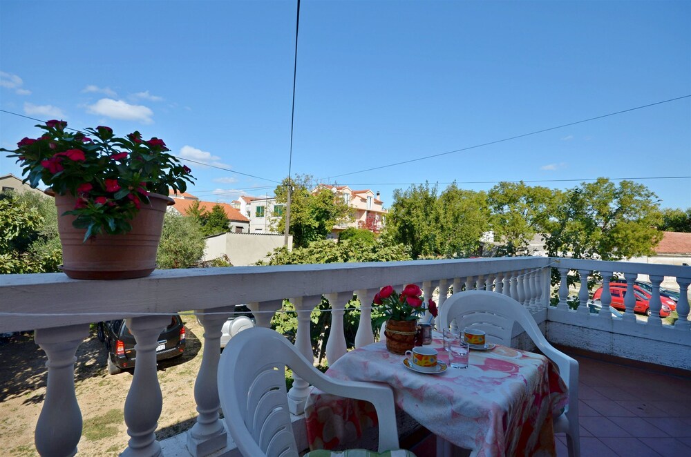Apartment and Rooms Ante