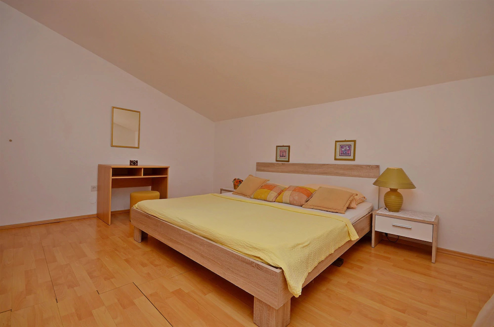 Apartment and Rooms Ante