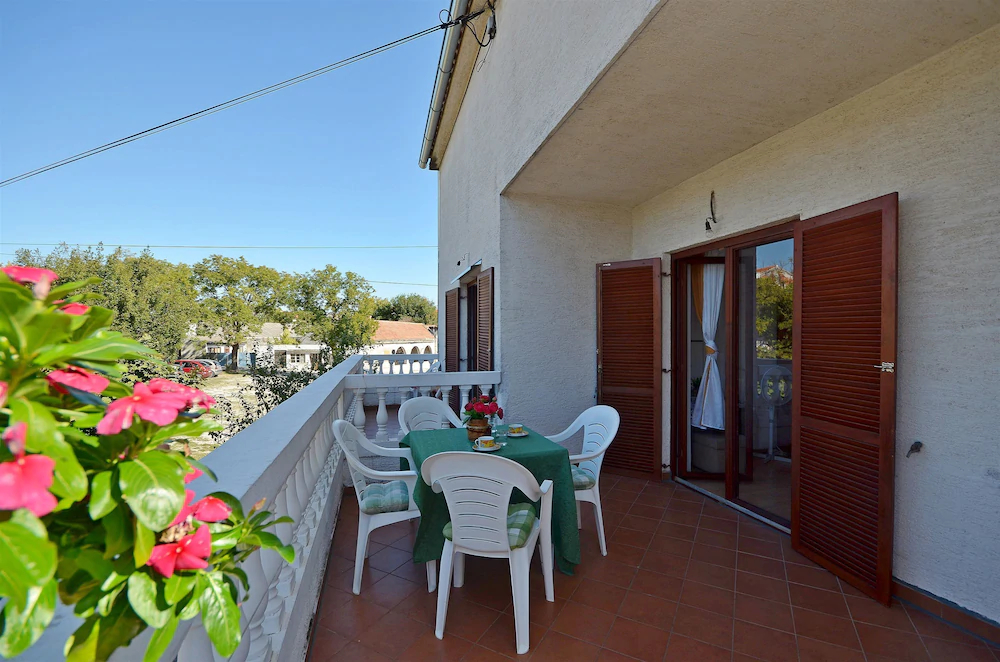 Apartment and Rooms Ante
