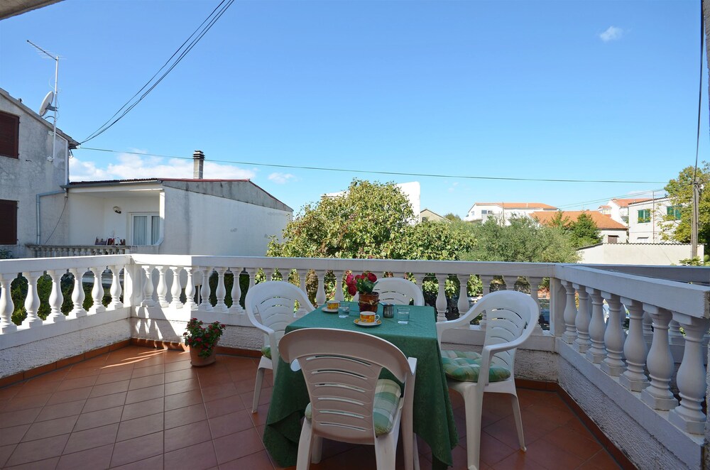 Apartment and Rooms Ante