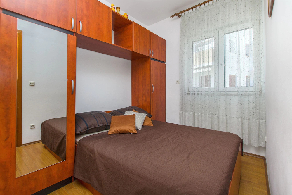 Apartment And Room Stefanija