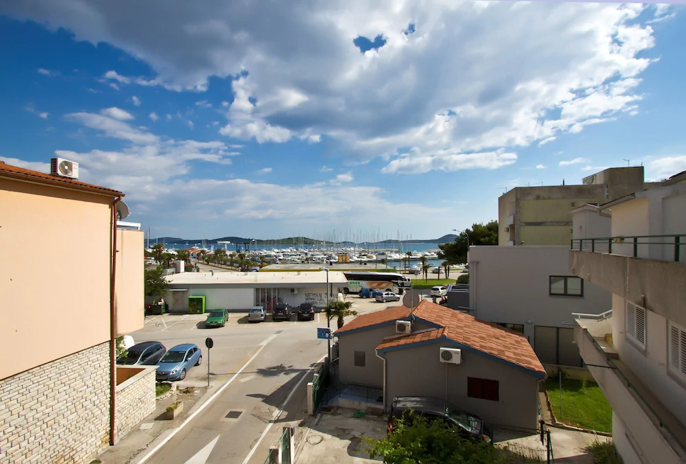 Apartment Center Marija