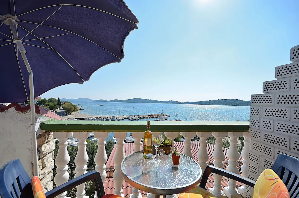 Apartments Nada SeaView