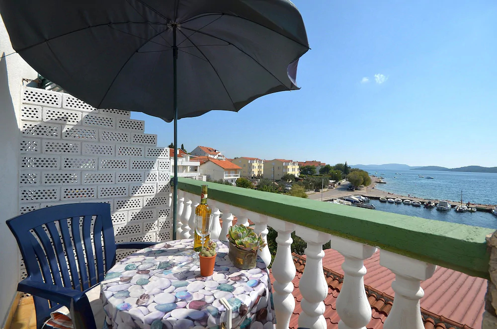 Apartments Nada SeaView