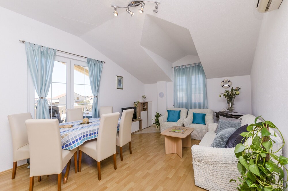 Apartments Ana